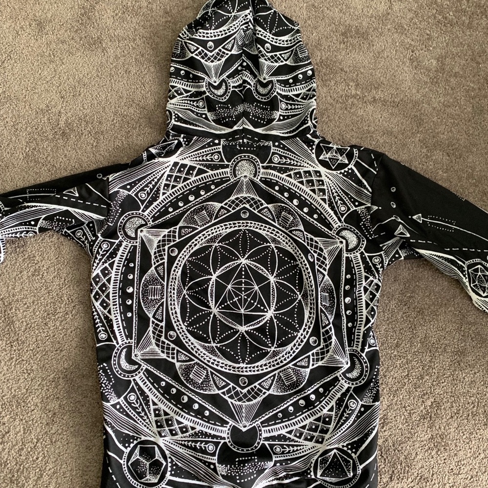Black/White Geometric Sweatshirt